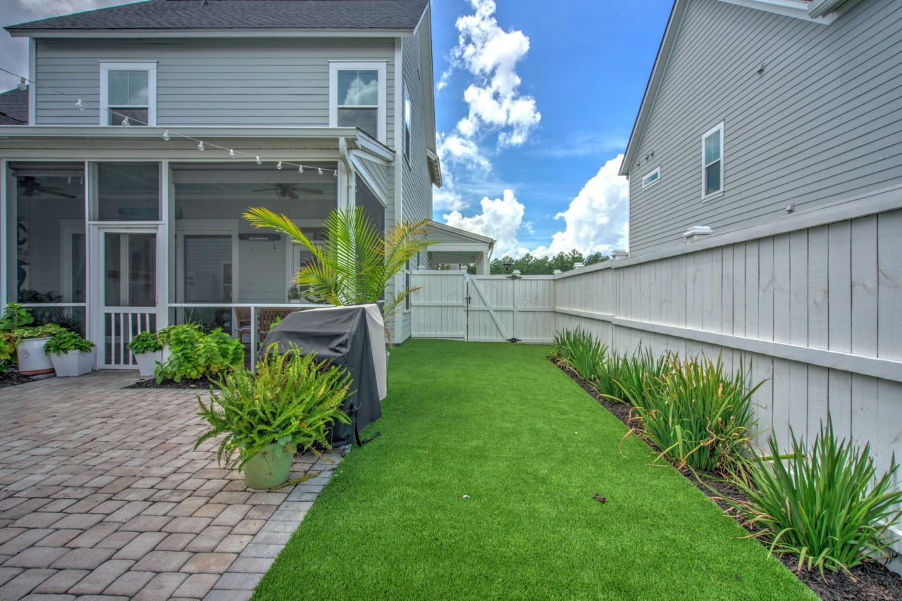 222 Symphony Avenue Photo 57