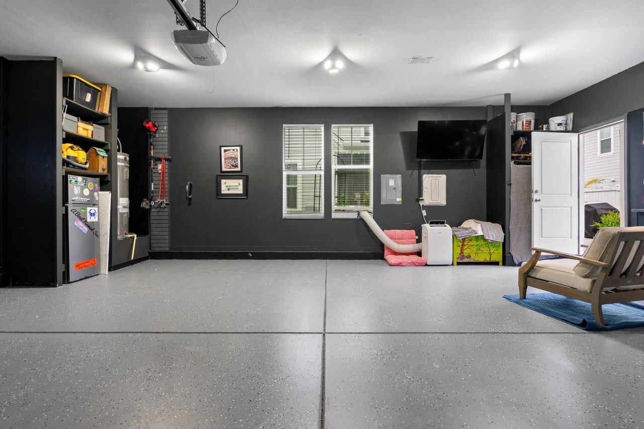 222 Symphony Avenue Photo 63