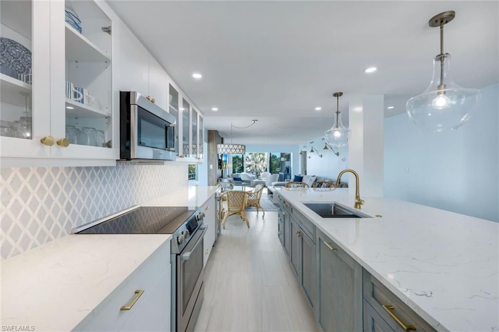 305 Park Shore Dr, Unit 2-234, Naples, FL 34103 Photo