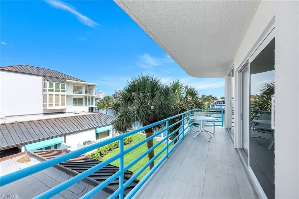 305 Park Shore Dr, Unit 2-234, Naples, FL 34103 Photo