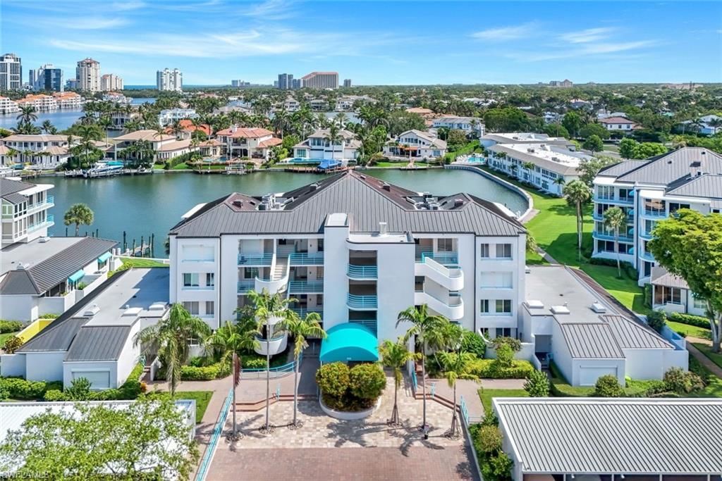 305 Park Shore Dr, Unit 2-234, Naples, FL 34103 Photo