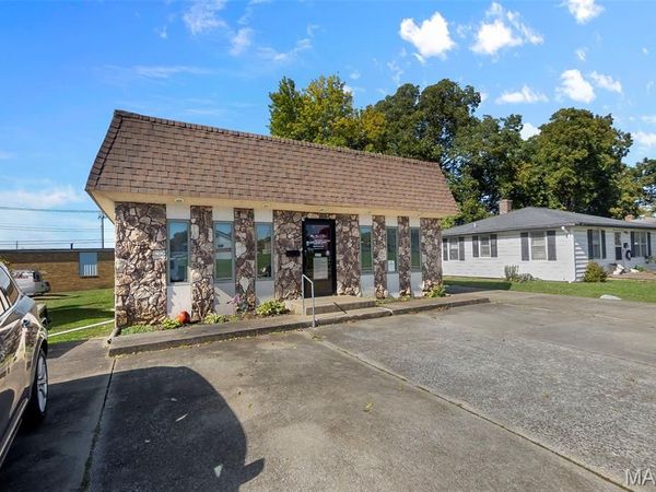 225 Clark Avenue, Cape Girardeau, MO 63701