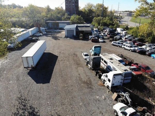 7900 E 17th Street, Kansas City, MO 64126