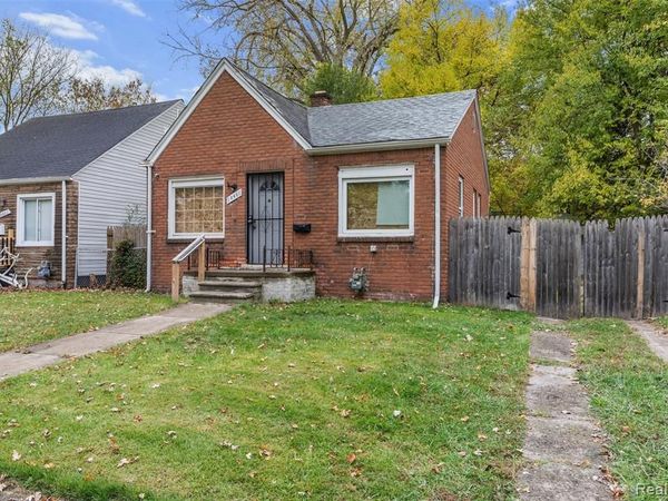 18461 Heyden Street, Detroit, MI 48219