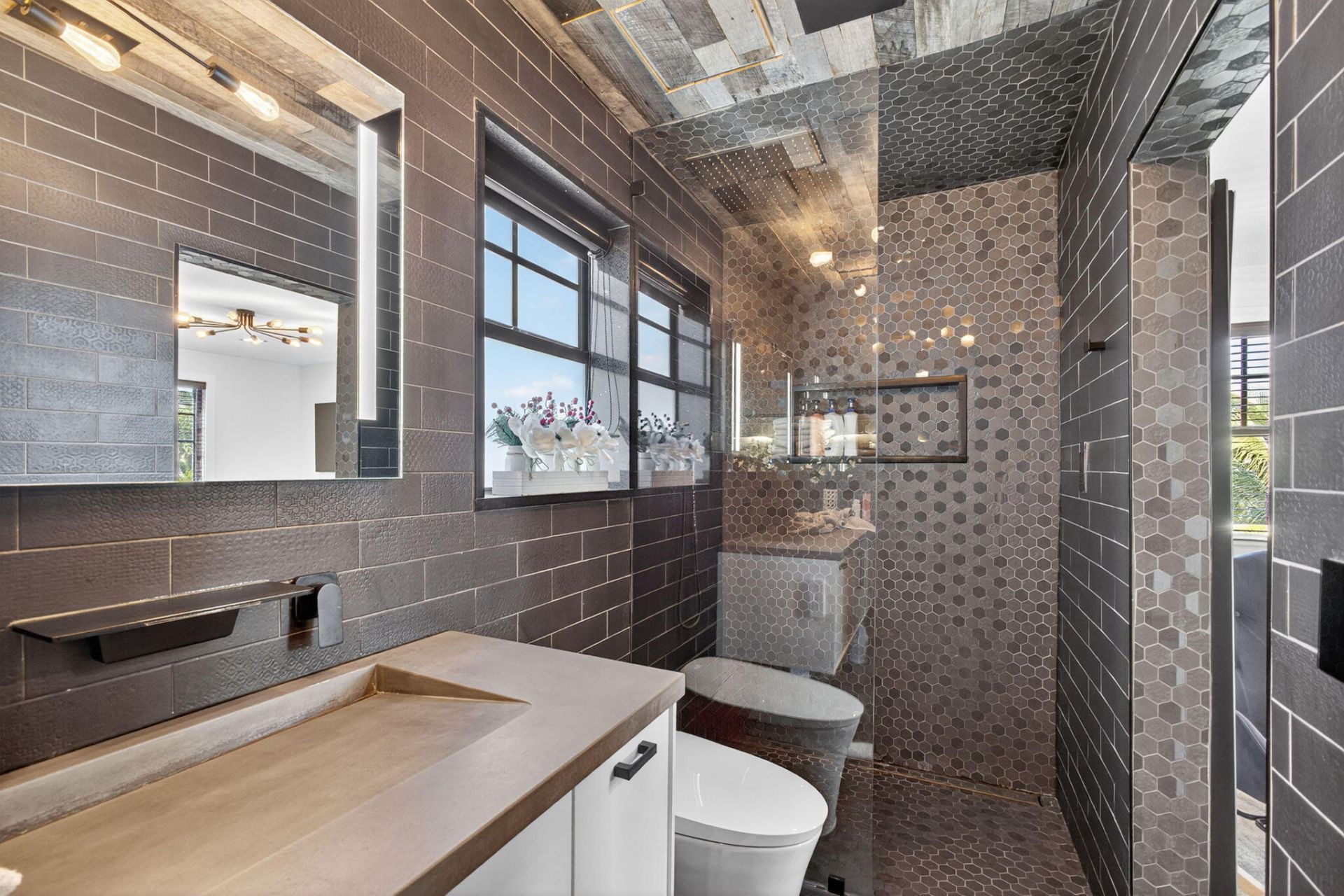 535 36th Street, West Palm Beach, FL 33407 Photo