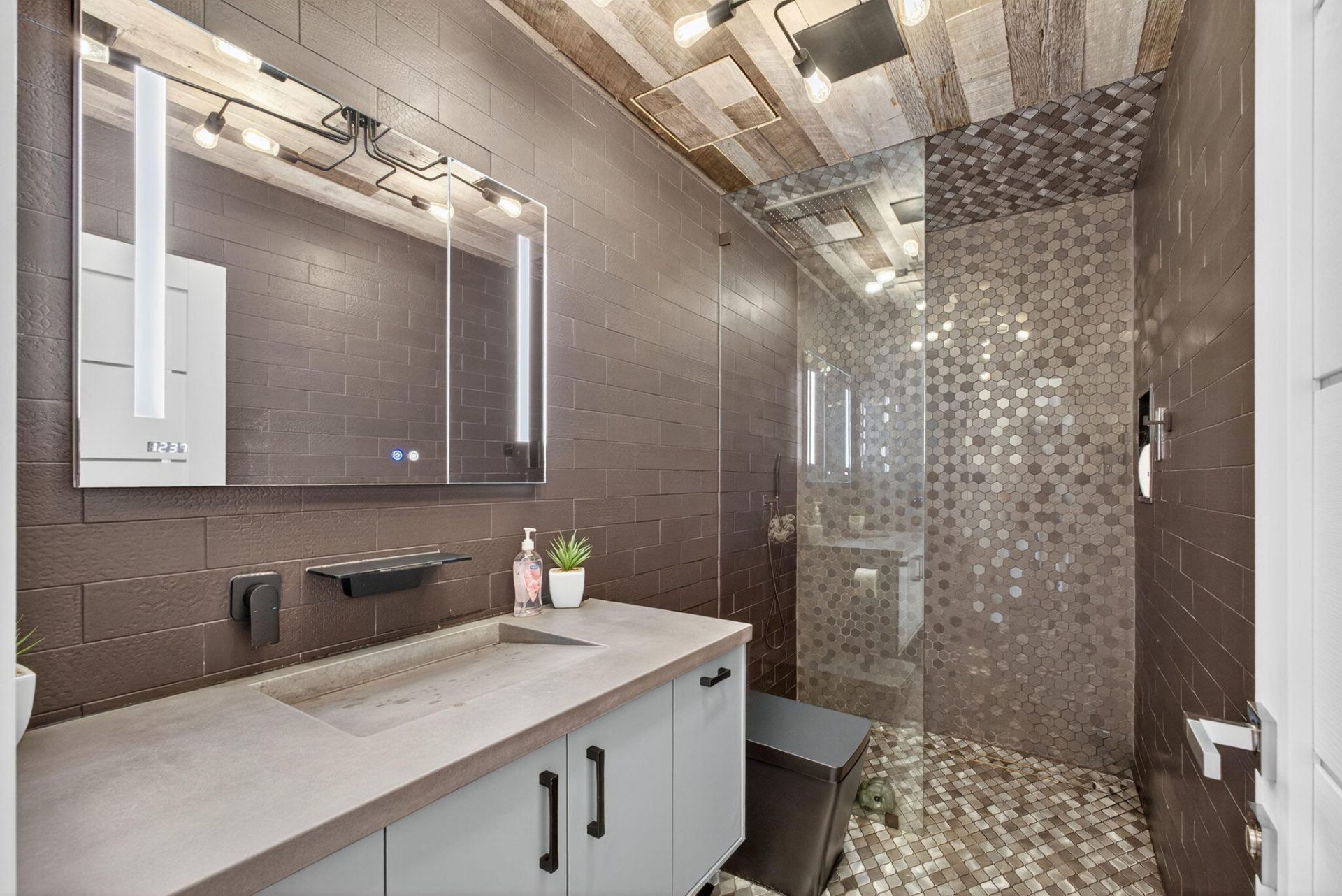 535 36th Street, West Palm Beach, FL 33407 Photo