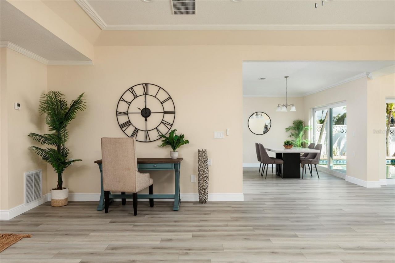 1440 Sea Gull Drive S, Saint Petersburg, FL 33707 Photo
