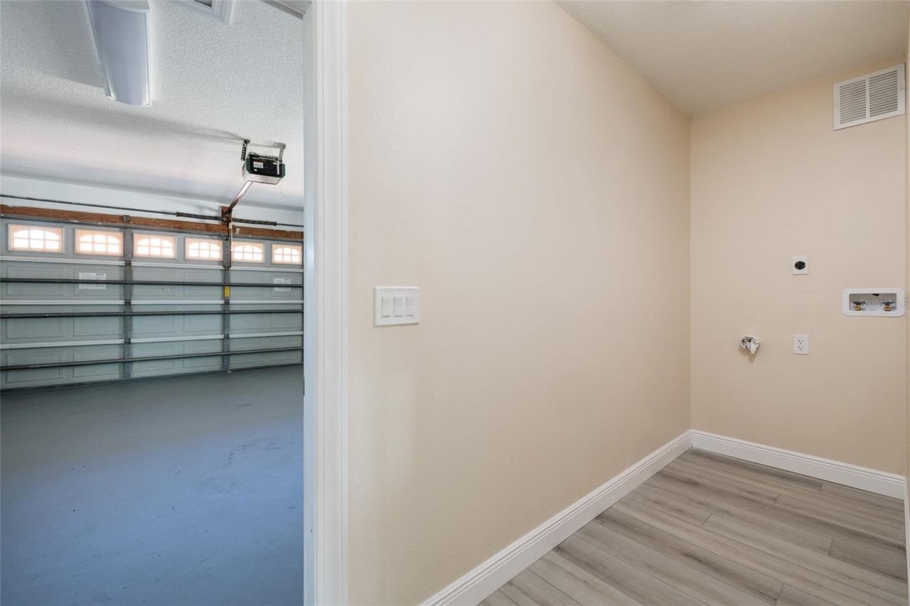 1440 Sea Gull Drive S, Saint Petersburg, FL 33707 Photo