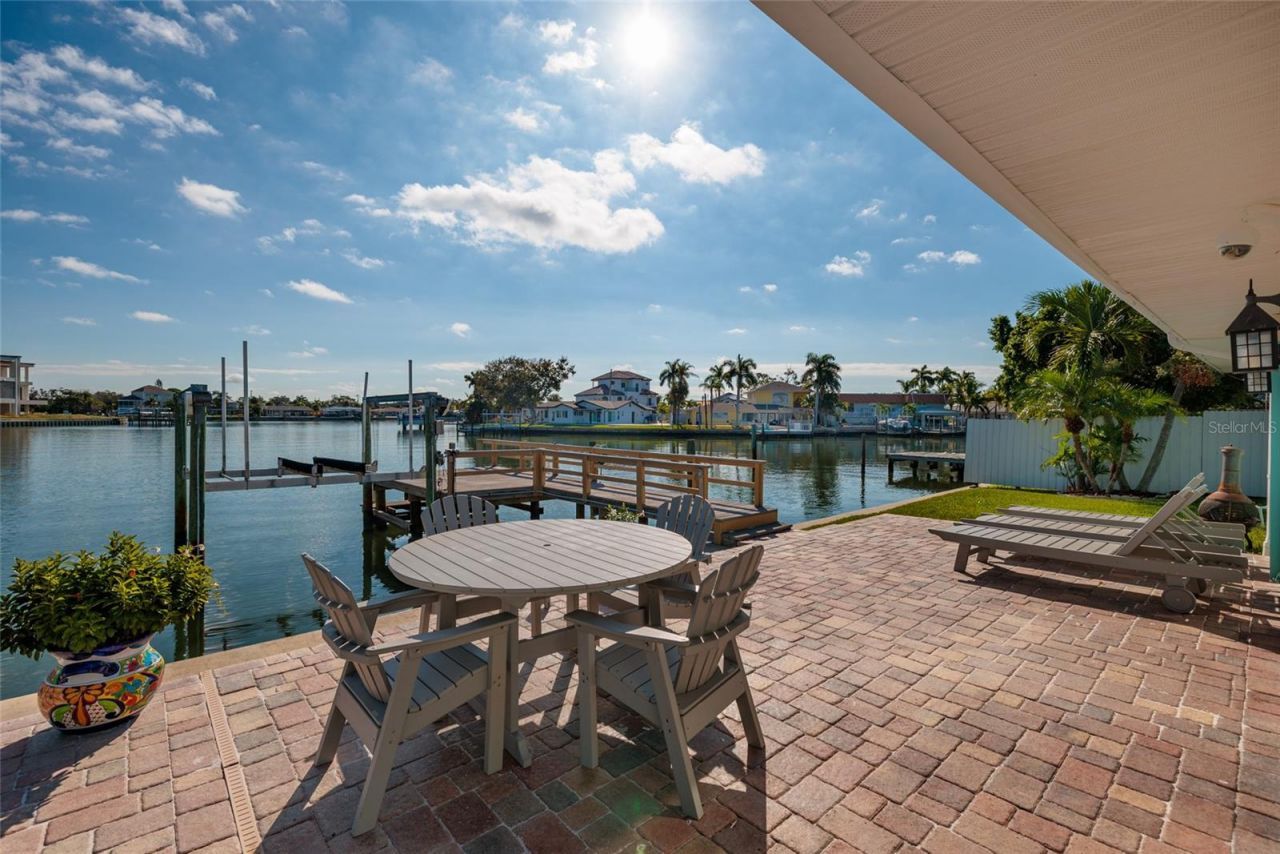 1440 Sea Gull Drive S, Saint Petersburg, FL 33707 Photo