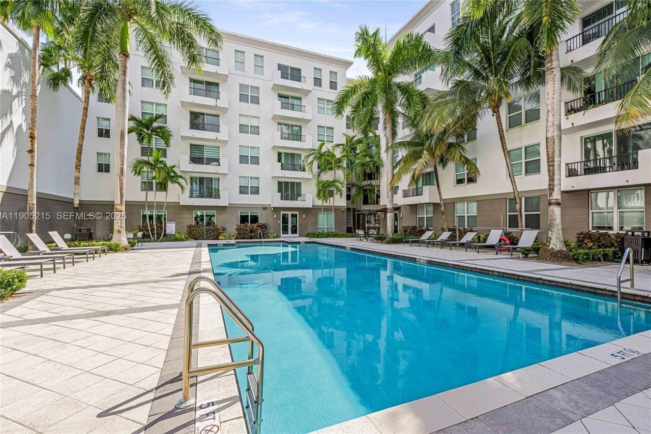 2421 NE 65th St, Unit 506, Fort Lauderdale, FL 33308 Photo