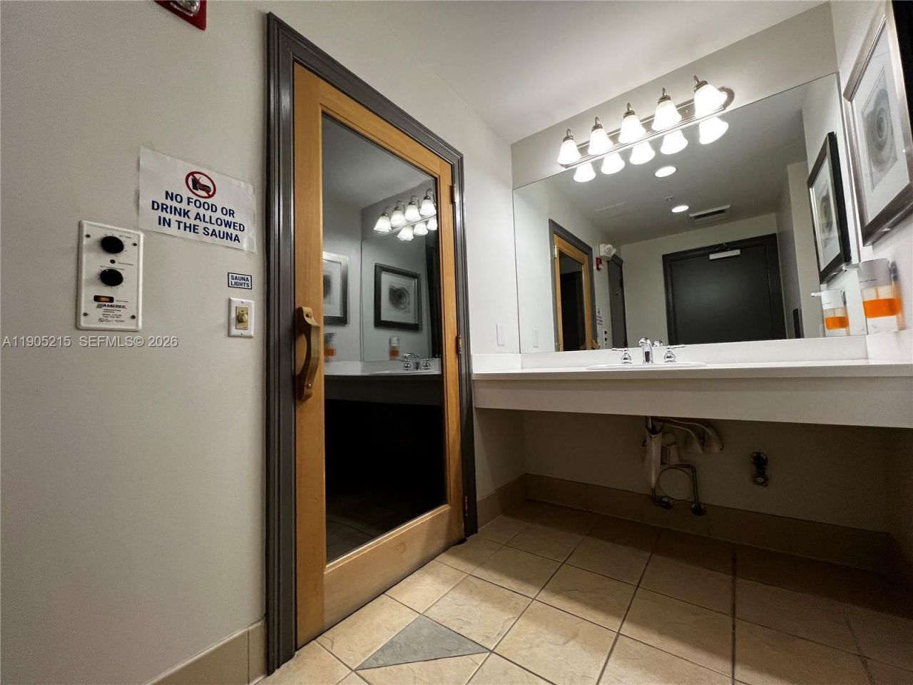 2421 NE 65th St, Unit 506, Fort Lauderdale, FL 33308 Photo