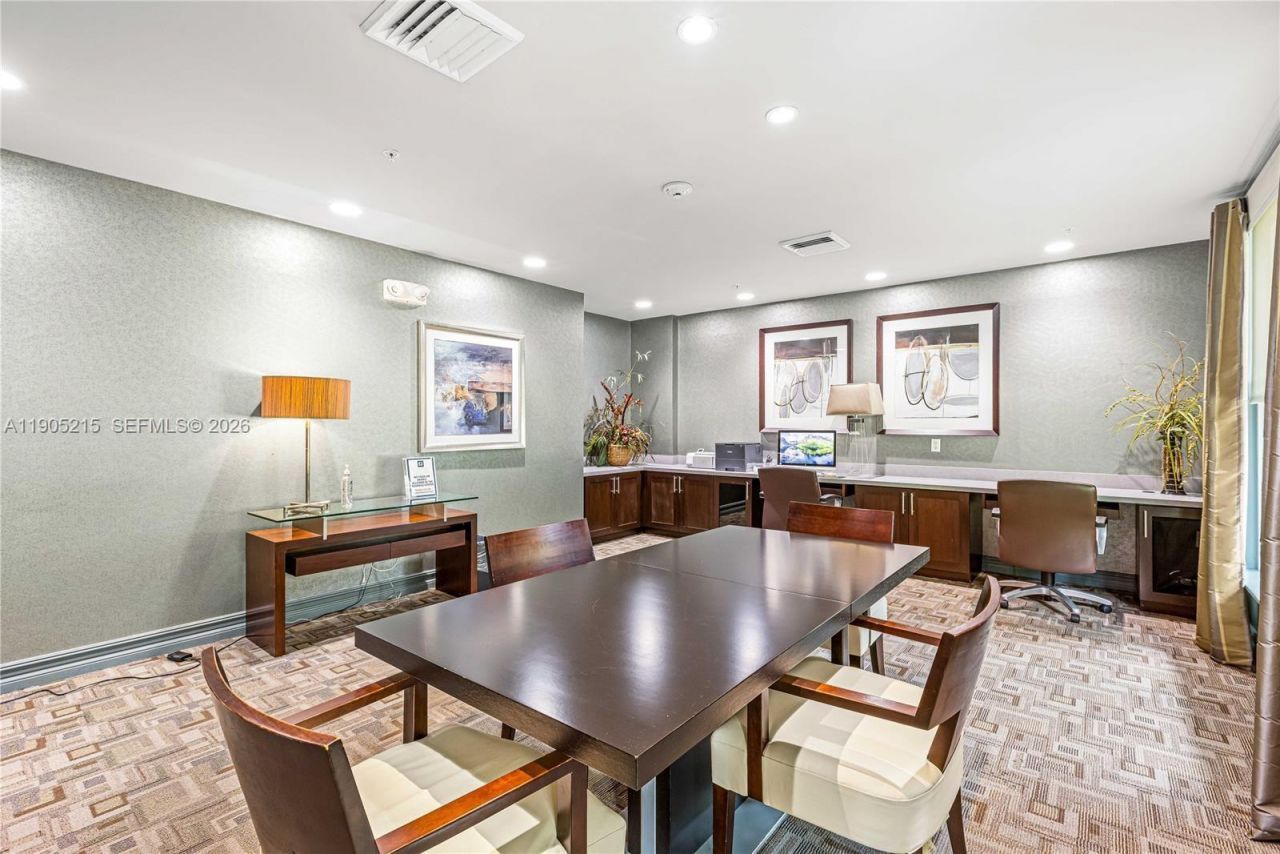 2421 NE 65th St, Unit 506, Fort Lauderdale, FL 33308 Photo