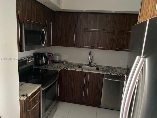 2500 NE 135th St, Unit B605, North Miami, FL 33181 Photo