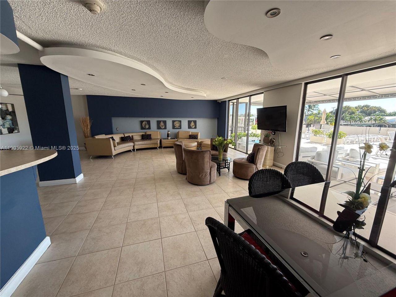 2500 NE 135th St, Unit B605, North Miami, FL 33181 Photo