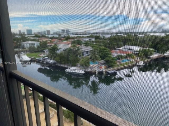 2500 NE 135th St, Unit B605, North Miami, FL 33181 Photo