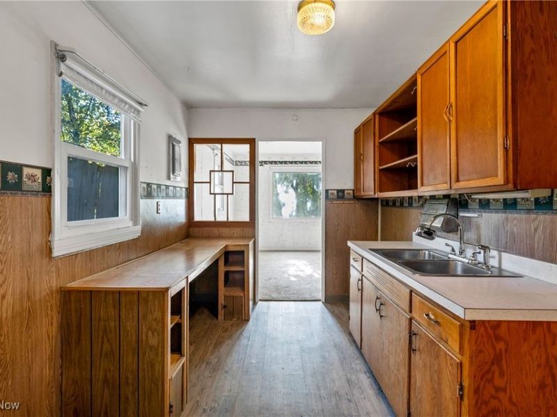 1538 Republic Avenue, Youngstown, OH 44505 Photo 2