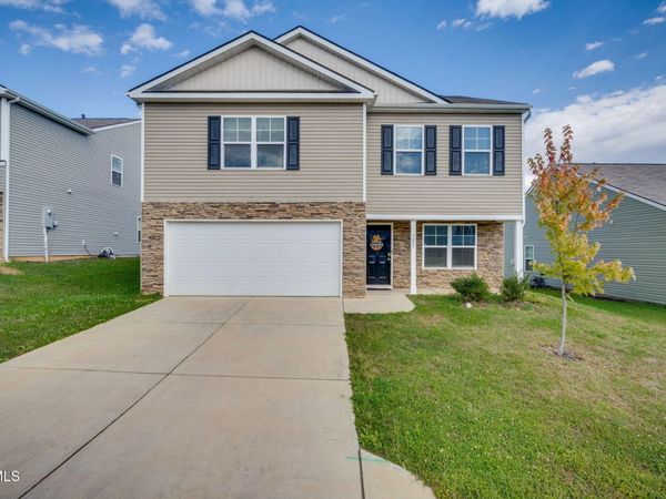 1221 Stamp Lodge Road, Kingsport, TN 37660