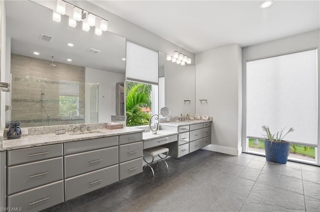 2826 SW 44th Ter, Cape Coral, FL 33914 Photo