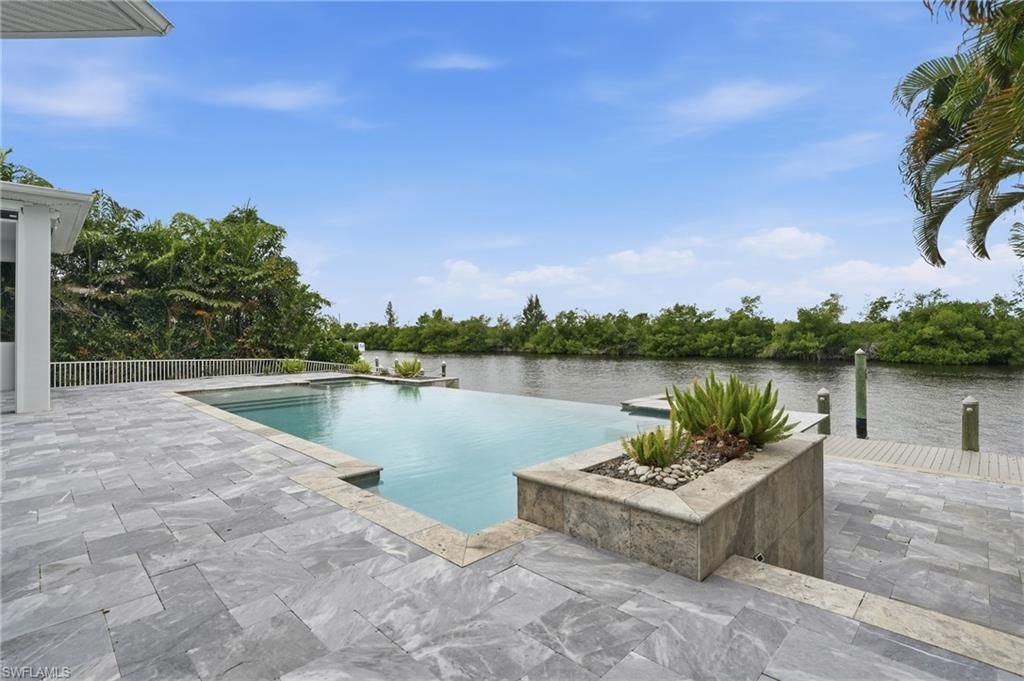 2826 SW 44th Ter, Cape Coral, FL 33914 Photo