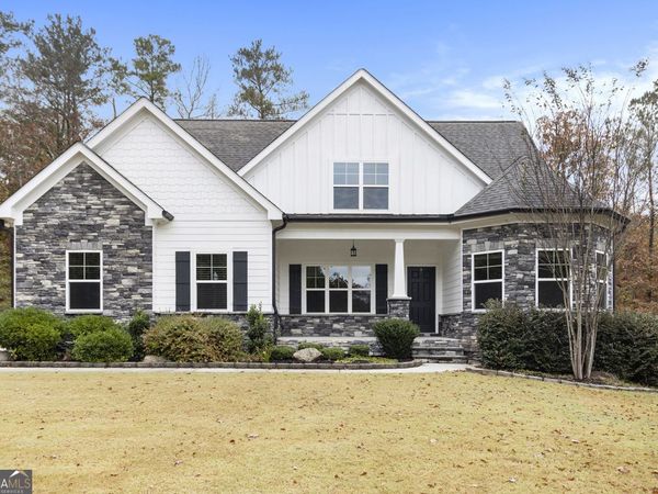 125 Silver Lake Way, Fayetteville, GA 30215