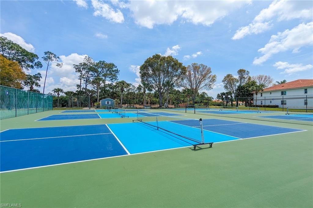 409 Gabriel Cir, Unit 2207, Naples, FL 34104 Photo