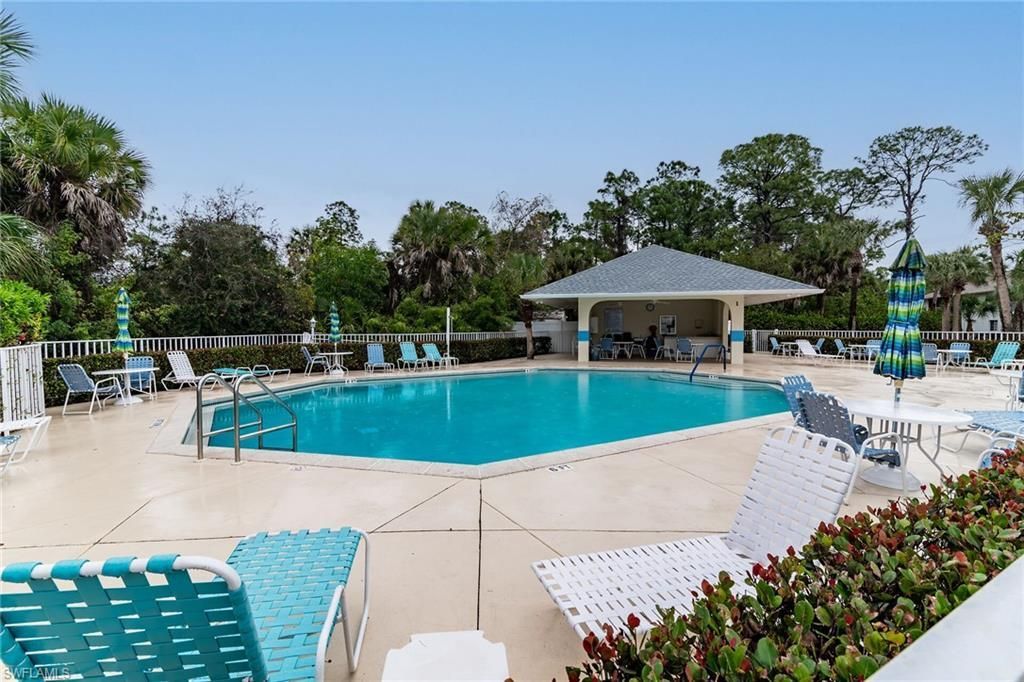 409 Gabriel Cir, Unit 2207, Naples, FL 34104 Photo