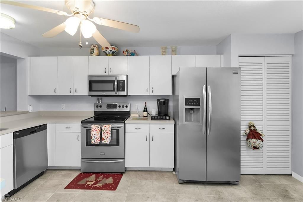 409 Gabriel Cir, Unit 2207, Naples, FL 34104 Photo