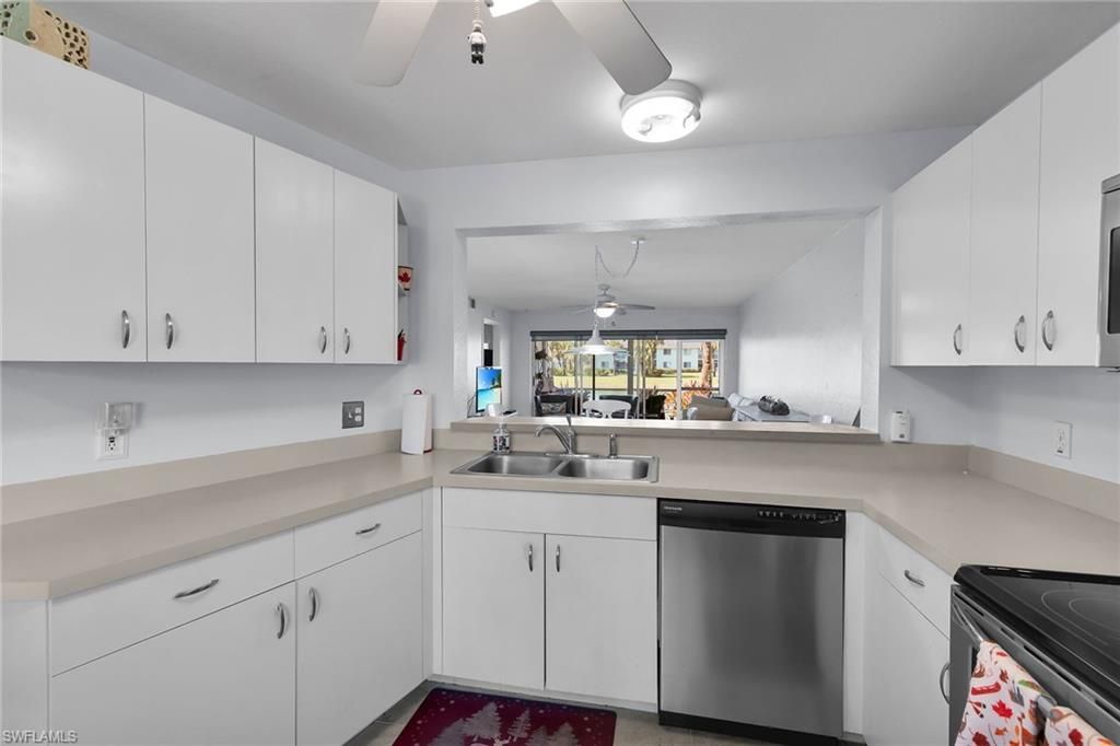 409 Gabriel Cir, Unit 2207, Naples, FL 34104 Photo