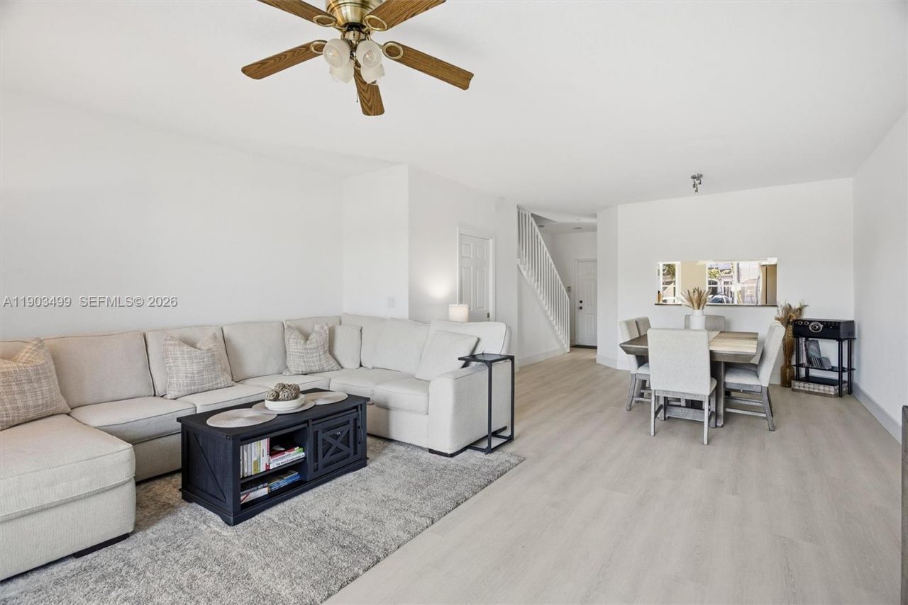 8231 SW 29th St, Miramar, FL 33025 Photo