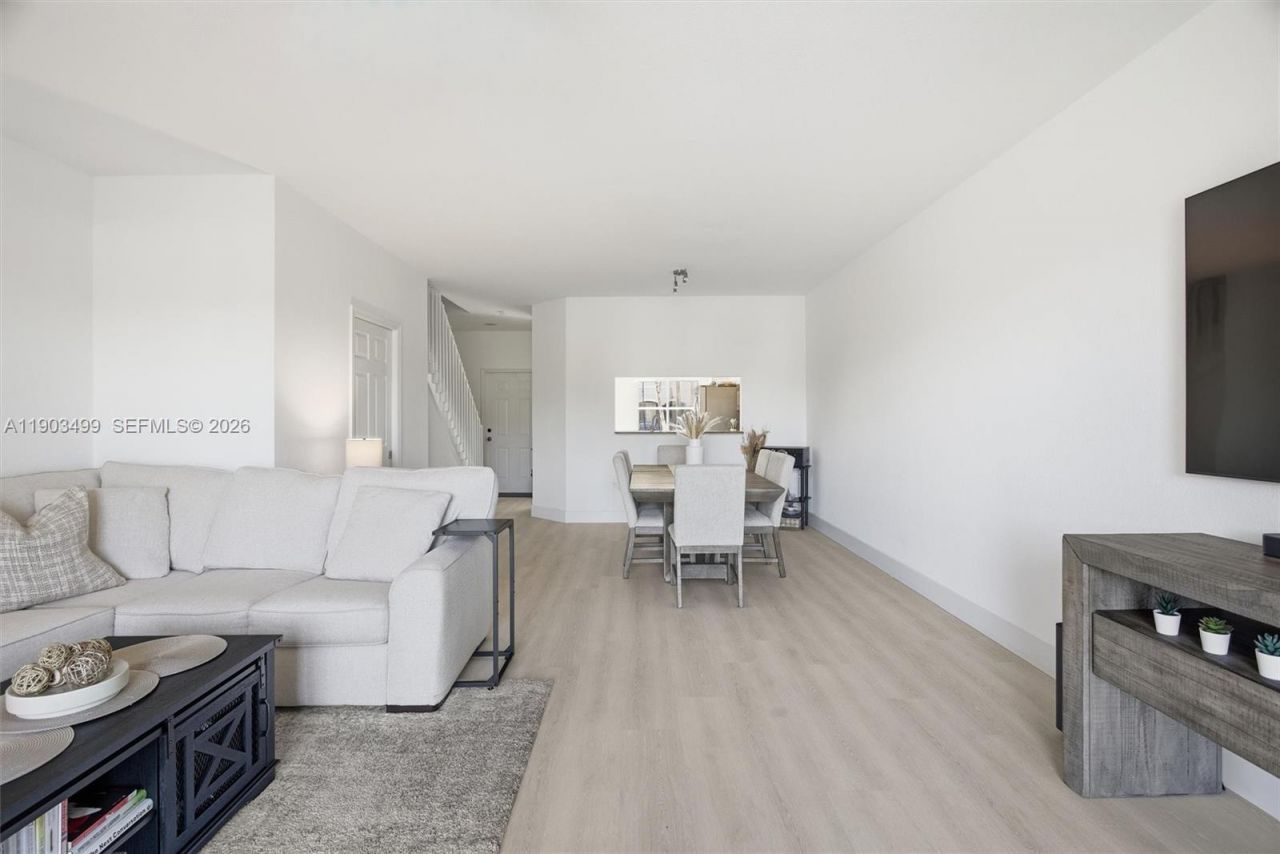 8231 SW 29th St, Miramar, FL 33025 Photo