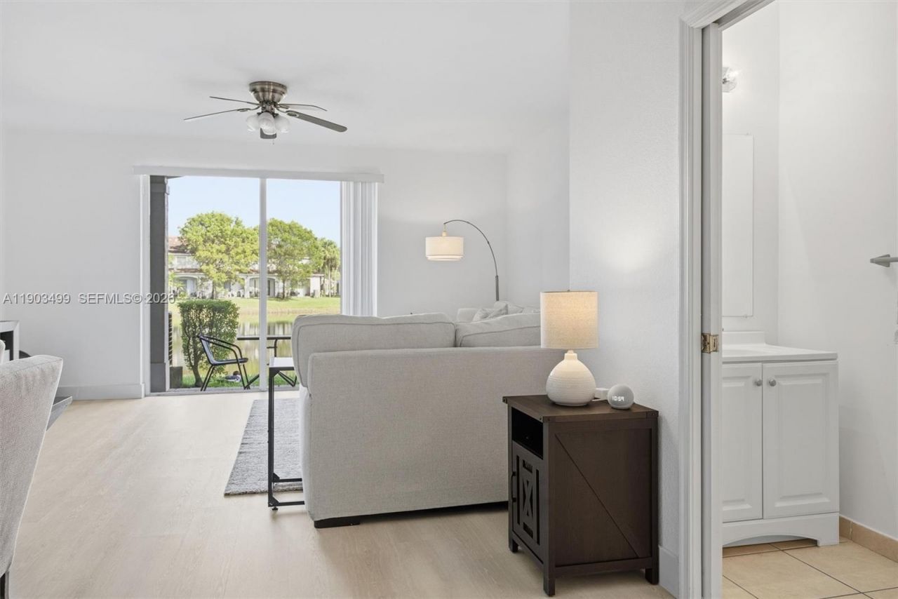 8231 SW 29th St, Miramar, FL 33025 Photo