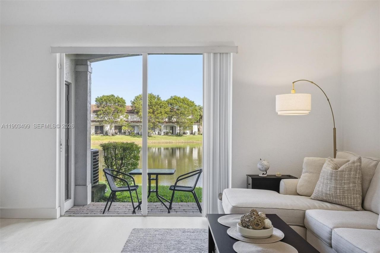 8231 SW 29th St, Miramar, FL 33025 Photo