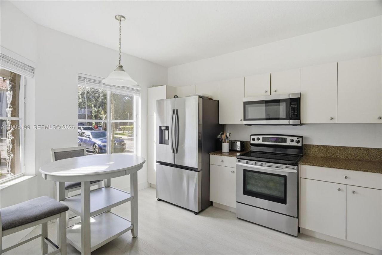 8231 SW 29th St, Miramar, FL 33025 Photo