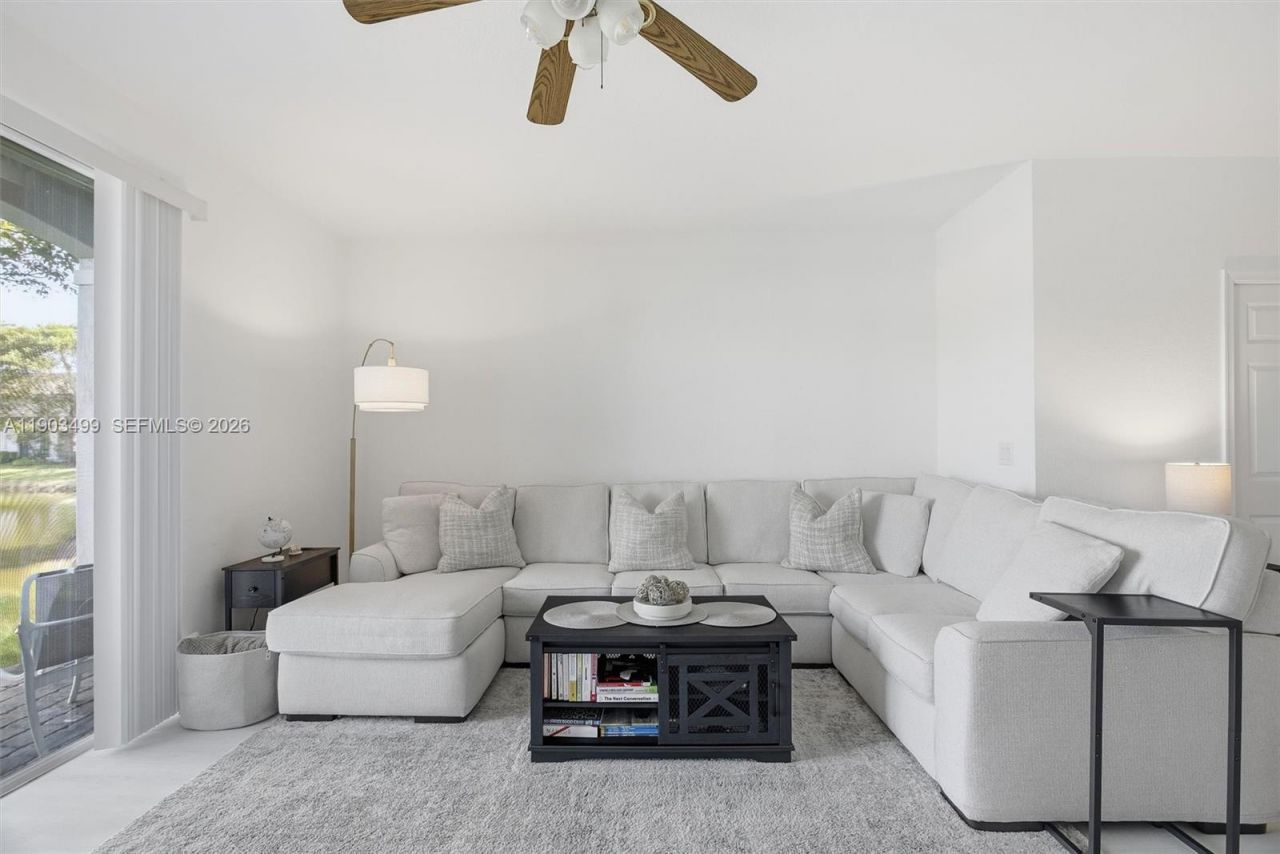 8231 SW 29th St, Miramar, FL 33025 Photo