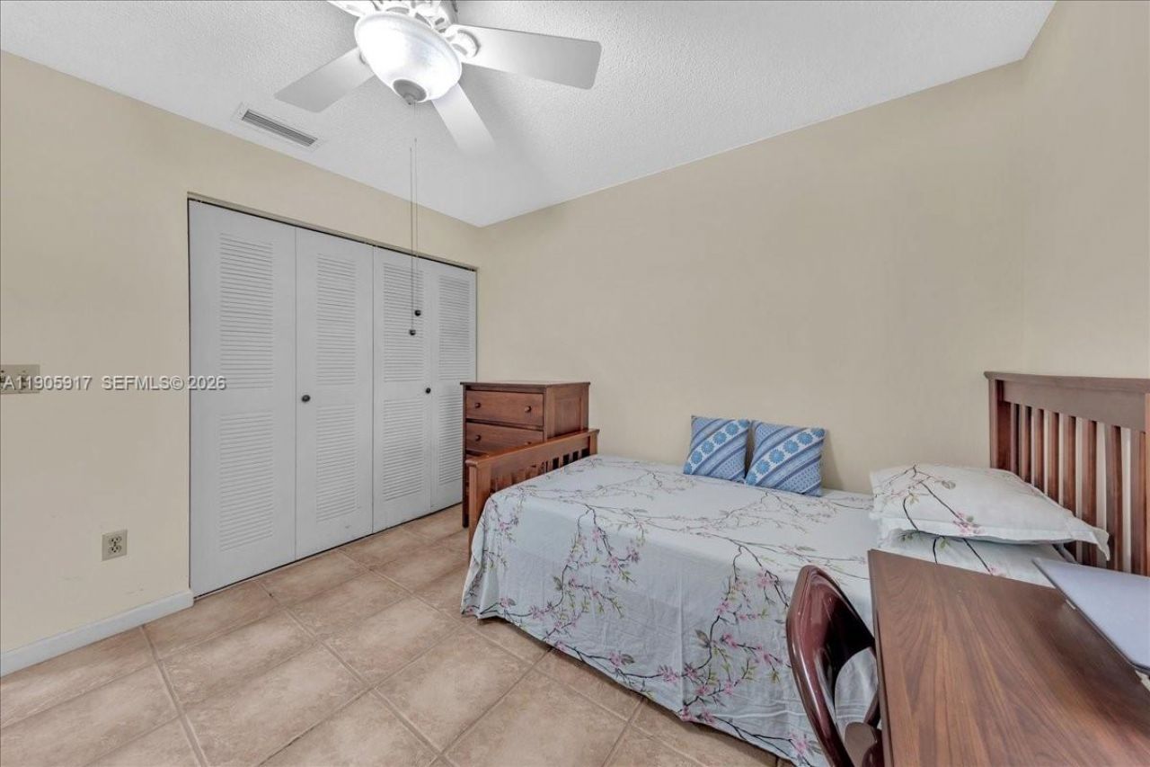 3930 NW 79th Way, Davie, FL 33024 Photo