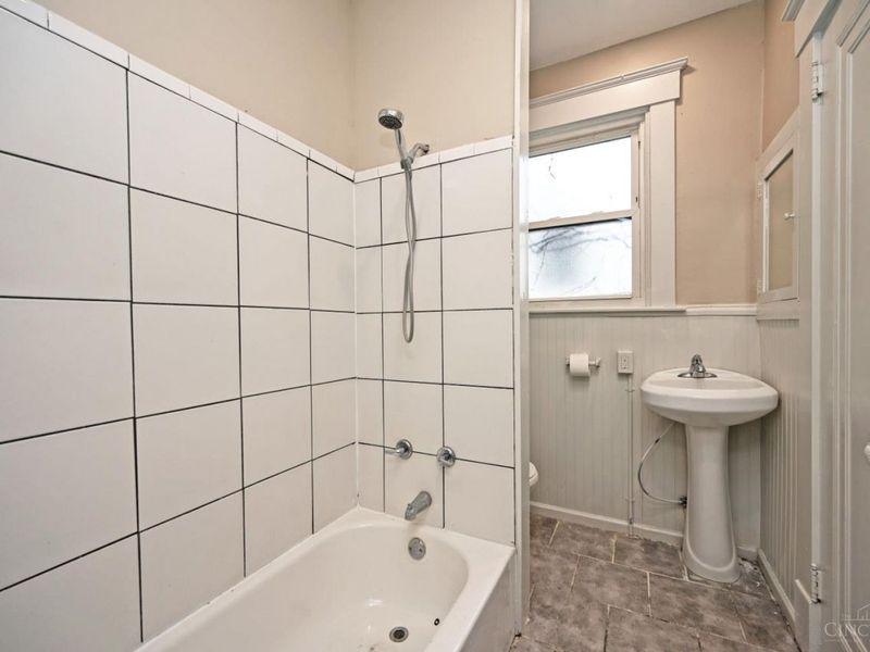 2504 Forthmann Place, Cincinnati, OH 45211 Photo 15