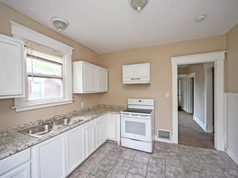 2504 Forthmann Place, Cincinnati, OH 45211 Photo 25