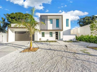 2305 TEMPLE STREET, SARASOTA, FL 34239