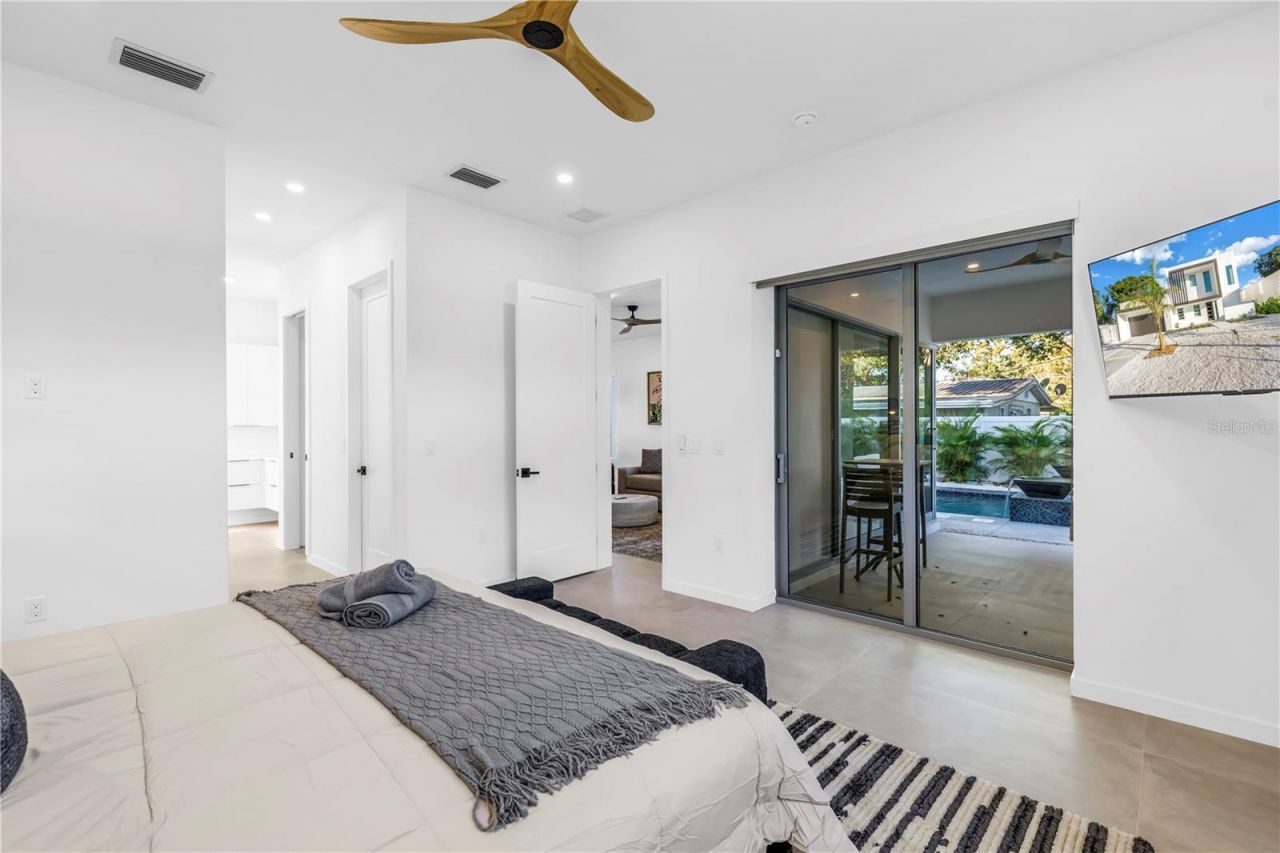 2305 Temple Street, Sarasota, FL 34239 Photo