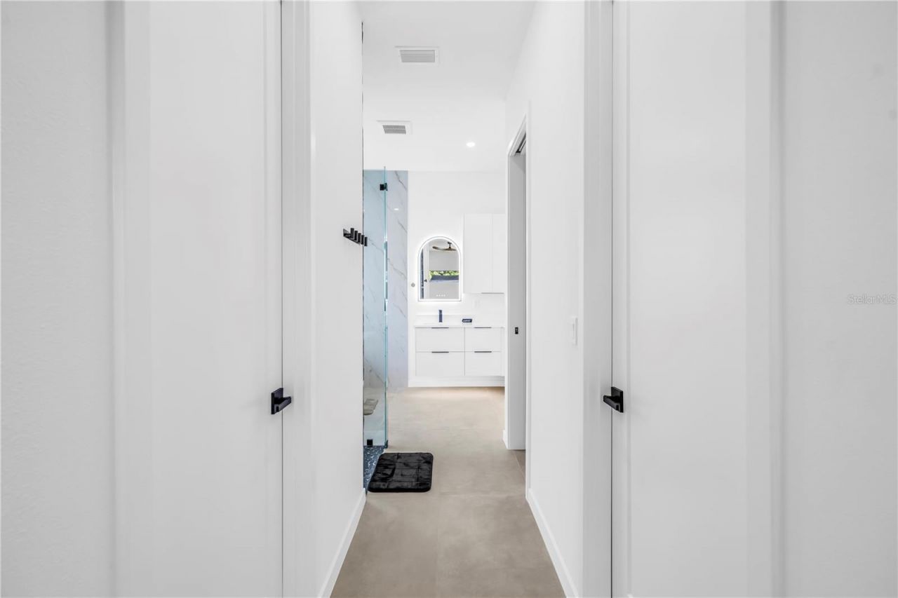 2305 Temple Street, Sarasota, FL 34239 Photo