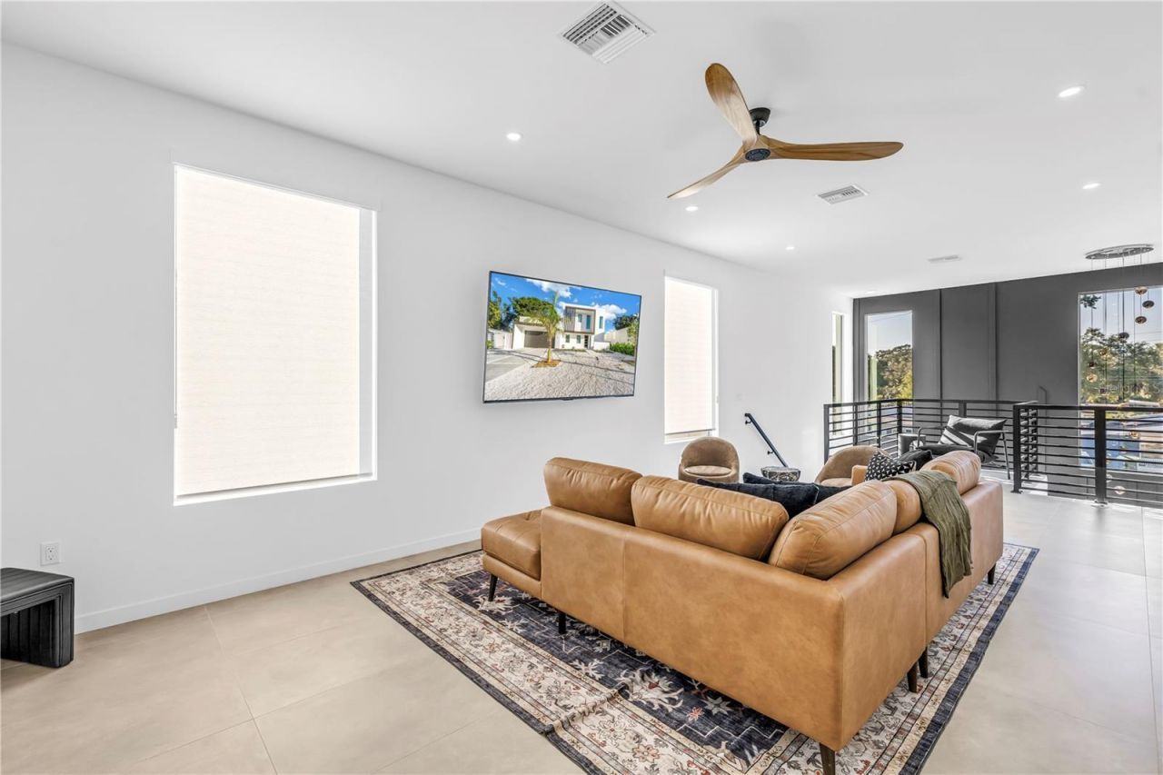 2305 Temple Street, Sarasota, FL 34239 Photo