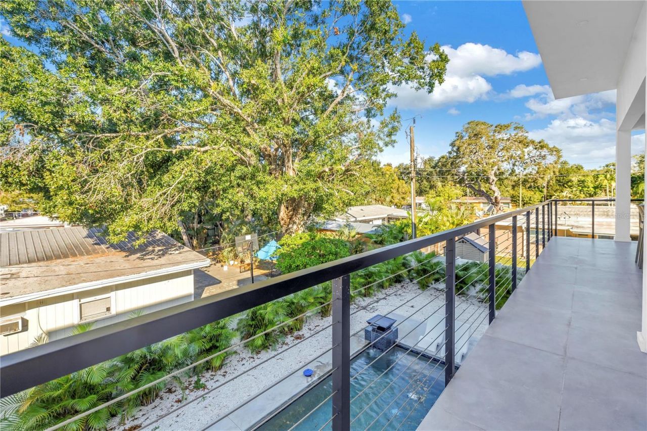 2305 Temple Street, Sarasota, FL 34239 Photo