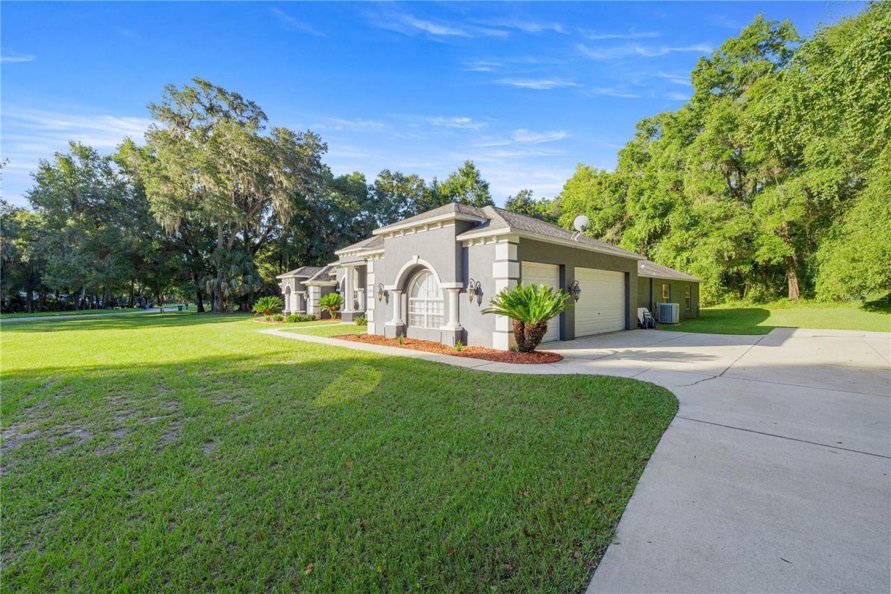 11250 N Blackfoot Point, Citrus Springs, FL 34434 Photo