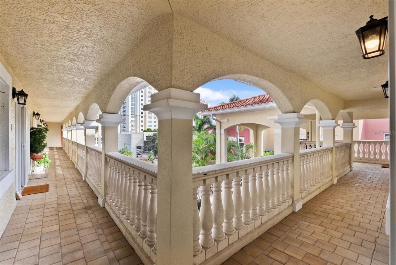 340 1st Street N, Unit D, Saint Petersburg, FL 33701 Photo