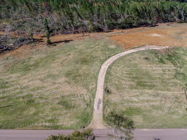 131 Waverly Circle, Senatobia, MS 38668