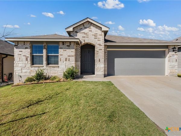 1084 Velvet Court, Troy, TX 76579