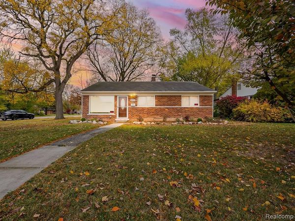 28405 Stuart Avenue, Southfield, MI 48076