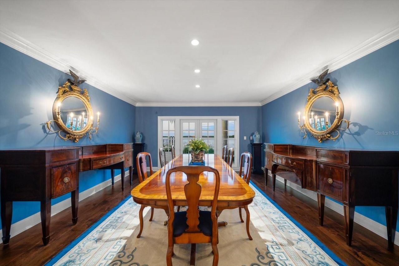 1021 Bay Esplanade, Clearwater Beach, FL 33767 Photo