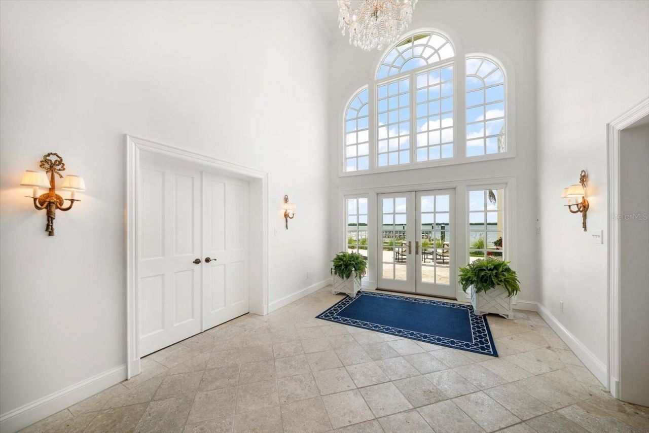 1021 Bay Esplanade, Clearwater Beach, FL 33767 Photo