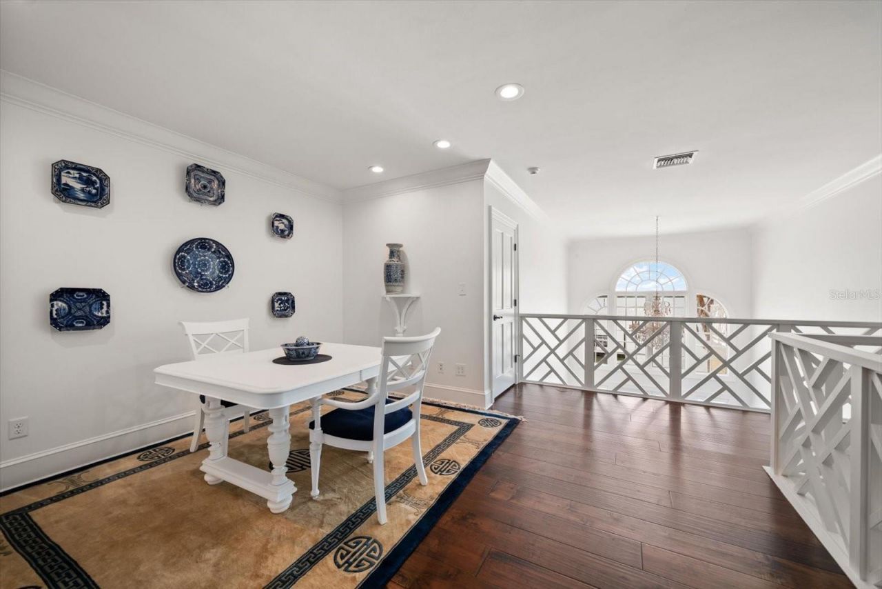 1021 Bay Esplanade, Clearwater Beach, FL 33767 Photo